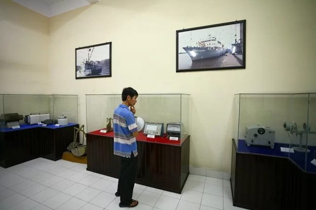 Khu trưng bày những thiết bị, máy móc của ngành hải dương học.