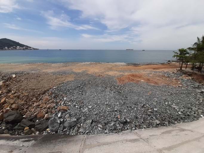 Dự án khởi công hơn 1 tháng nay.