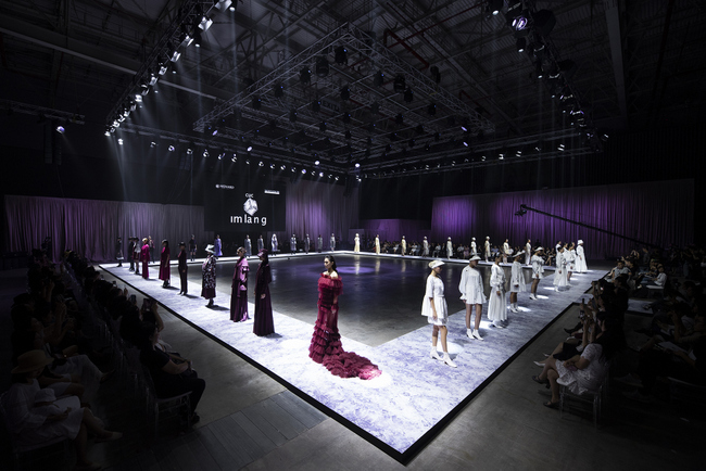 Bộ sưu tập mới nhất và duy nhất được giới thiệu trong triển lãm này: Cục im lặng by Menard X Công Trí.