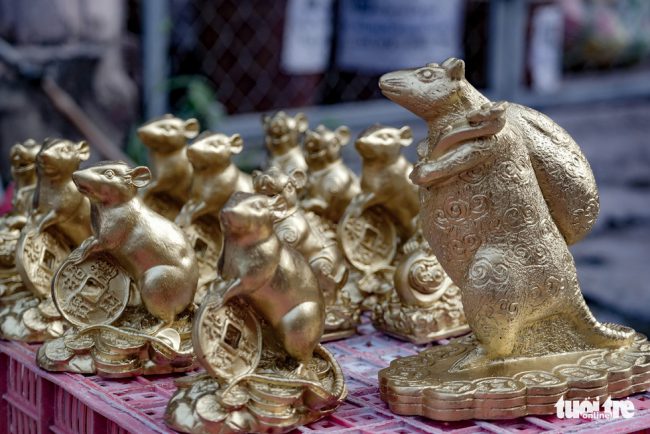 Tuỳ từng xưởng, từng chủ có thể tạo ra những hình mẫu chú chuột khác nhau