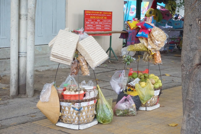 Gánh hàng rong Những gánh hàng rong gắn liền với tuổi thơ của bao thế hệ 