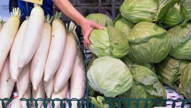 Rau củ hàng loại thường bị bỏ đi giờ đây có thể dùng để làm tấm rau củ khô