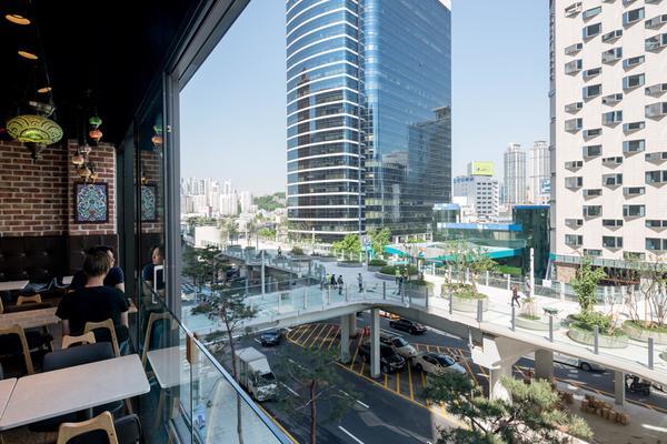 Tuyến đường trên cao này được xây dựng từ năm 1970.