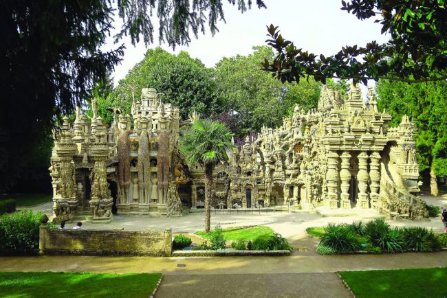 Le Palais Idéal hay lâu đài lý tưởng của Fredinand Cheval - Nguồn: BLOGdeTOURISTE