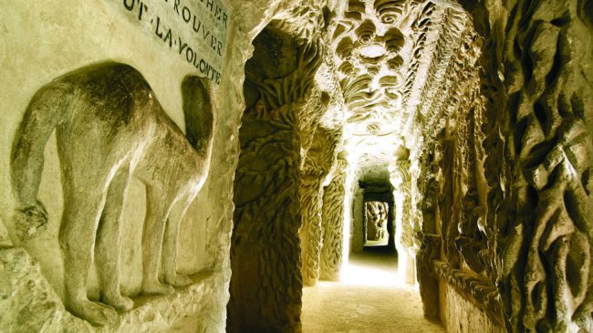 Bên trong lâu đài của Cheval - Nguồn: viaFrance