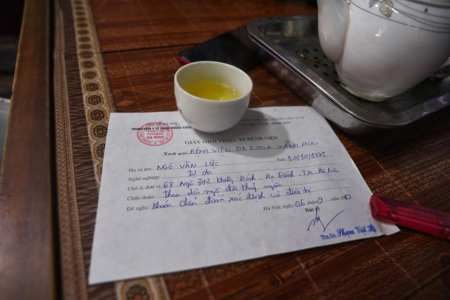 Giấy hẹn sau khi ông Lực đã đi khám ở phường Hạ Đình.