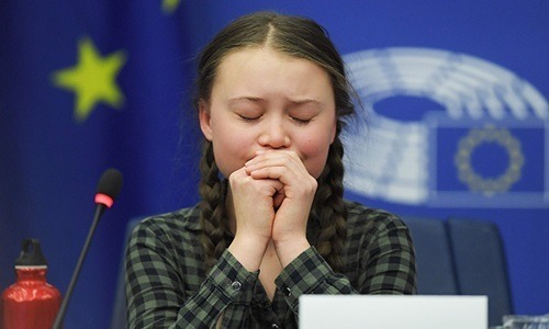 Greta Thunberg phát biểu tại Nghị viện châu Âu tháng 4/2018. Ảnh: AFP.
