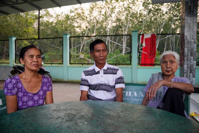 40 năm qua cụ Võ Thị Thương cùng với con trai Nguyễn Văn Dũng và con gái Nguyễn Thị Lan hứng chịu rất nhiều tủi nhục vì bị bắt giam oan sai Độc Lập