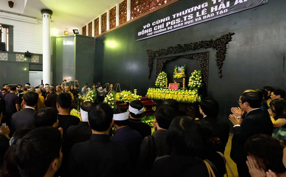 Sự ra đi của cố Thứ trưởng Bộ GD-ĐT Lê Hải An khiến nhiều người bàng hoàng, thương tiếc