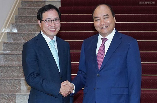 Thủ tướng Nguyễn Xuân Phúc tiếp ông Choi Joo Ho, Tổng Giám đốc Tổ hợp Samsung tại Việt Nam Ảnh: QUANG HIẾU
