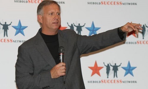 Tỷ phú tự thân Steve Siebold. Ảnh: CNBC