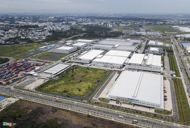 Nổi bật nhất trong số các dự án được đầu tư tại SHTP là tổ hợp nhà máy Samsung Electronics nằm bên đường Võ Chí Công, phường Tăng Nhơn Phú B, có diện tích 92 ha, được xây dựng từ năm 2015.