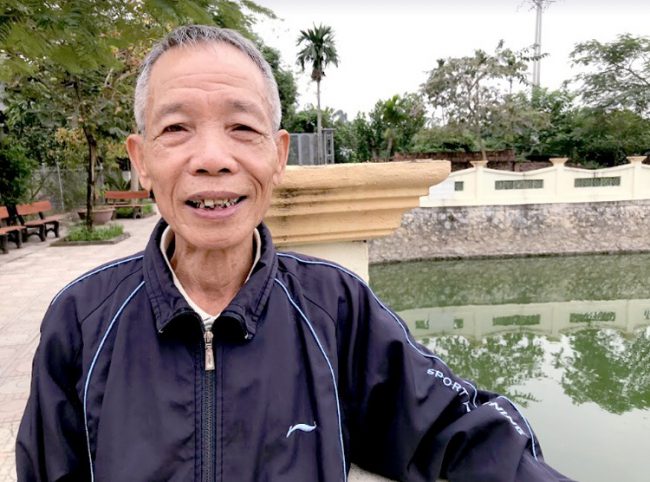 Ông Nguyễn Tứ Hùng là cựu chiến binh tham gia 2 cuộc kháng chiến chống Mỹ và biên giới phía Bắc. Năm 2018 ông được bầu là một trong 10 công dân thủ đô ưu tú.