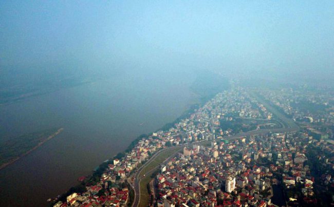 Hà Nội chìm trong bụi ô nhiễm vào những ngày thu, tháng 10.2019. Ảnh: Nam Trần