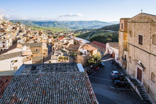 Ưu tiên được giành cho các cặp đôi trẻ có con nhỏ