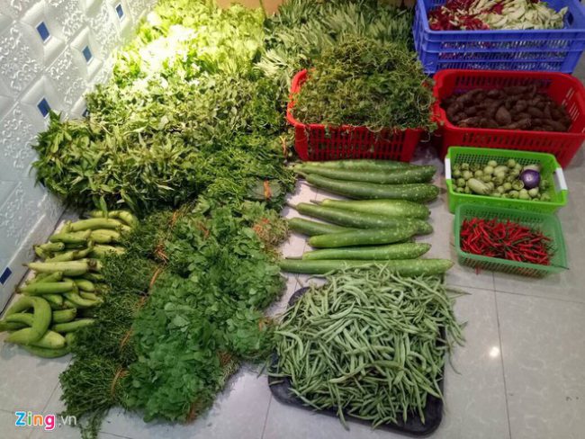 Những lo lắng của người dân về vấn đề vệ sinh an toàn vệ sinh thực phẩm tại các thành phố đang khiến thị trường nở rộ trào lưu kinh doanh thịt quê, rau sạch. Ảnh: Thanh Thương.