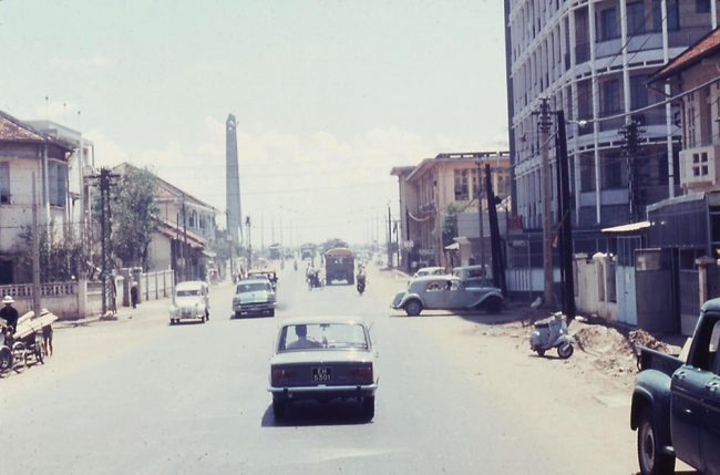 Đường Phan Thanh Giản, đoạn đi từ trung tâm ra Hàng Xanh