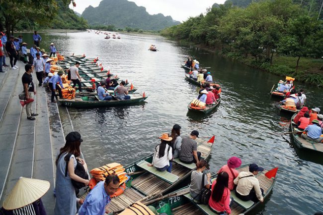 Tràng An từng được UNESCO khuyến cáo cần tính lại lượng khách tham quan để không ảnh hưởng đến di sản Ảnh: Ngọc Thắng
