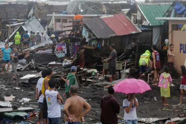 Siêu bão Kammuri hồi đầu tháng 12 gây thiệt hại nặng nề ở PhilippinesẢnh: REUTERS