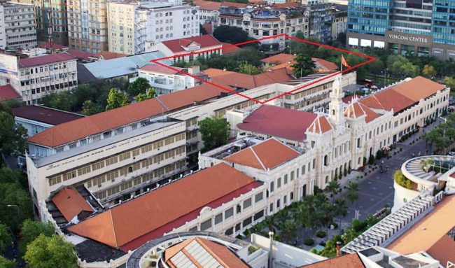 Thành phố thống nhất chọn phương án thiết kế của đơn vị tư vấn Gensler, theo hướng phủ khối kiến trúc mới lên trên và bảo tồn công trình hiện hữu Dinh Thượng Thơ. Ảnh: Thanh Niên