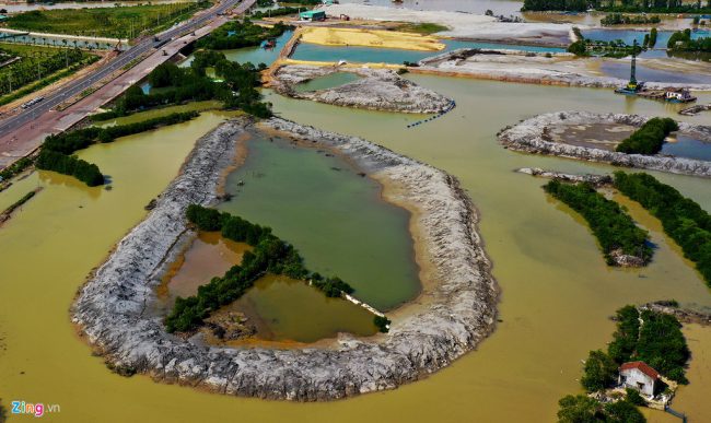 Theo báo cáo của chủ đầu tư, dự án san lấp hơn 500.000 m2 để xây dựng biệt thự, công trình thương mại dịch vụ, công viên cây xanh, công trình giao thông, hạ tầng kỹ thuật... với vốn đầu tư gần 5.000 tỷ đồng.