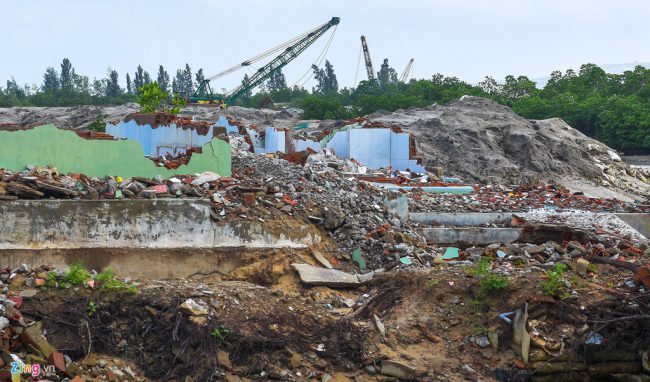 Lãnh đạo Sở Tài nguyên và Môi trường Bình Định cho hay việc hình thành các dự án trên đầm Thị Nại có nguy cơ gây tác động lớn đến hệ sinh thái, dòng chảy… Do vậy cơ quan chức năng cần thẩm định kỹ, tính toán giải pháp phù hợp để giảm thiểu tác động xấu đến môi trường. Về lâu dài, UBND tỉnh Bình Định giao Sở Xây dựng lập đồ án quy hoạch phân khu tỷ lệ 1/2.000 khu vực phía đông đầm Thị Nại.