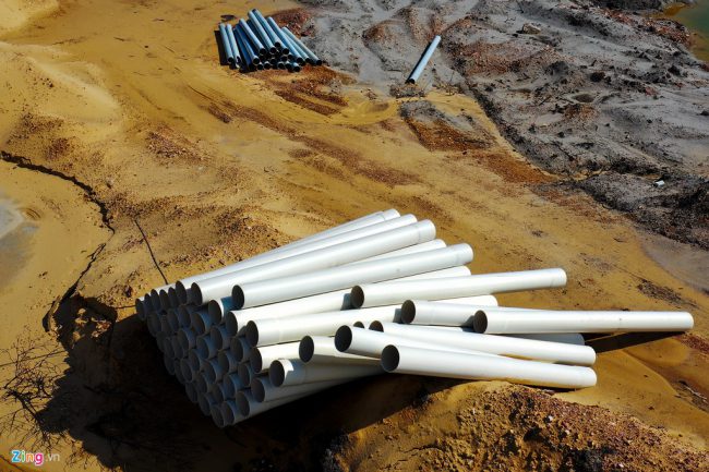 "Trước đây, doanh nghiệp đăng ký thuê đất bao gồm cả phần diện tích mặt nước, rồi cả vùng đất liền kề mặt nước nên không phù hợp với quy hoạch", Phó chủ tịch UBND tỉnh Bình Định nói.