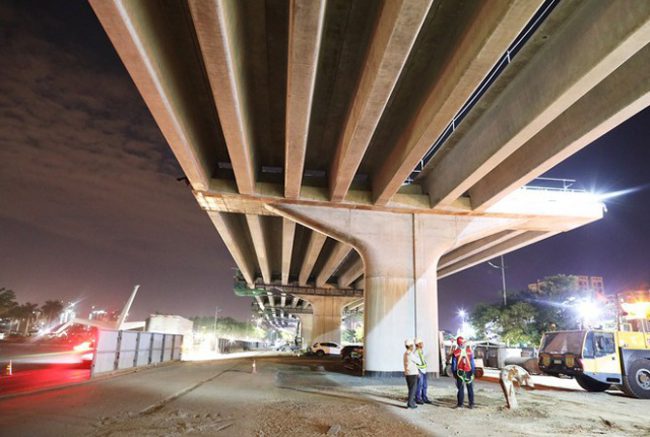 Dự kiến cầu cạn trên cao sẽ lao dầm hoàn thành tháng 4/2020 và hoàn thành xây lắp tháng 9. Ảnh: Ngọc Thành