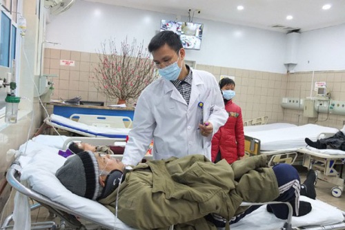 Bộ Y tế yêu cầu các cơ sở khám chữa bệnh bảo đảm tất cả người bệnh cấp cứu được khám và điều trị kịp thời, không được từ chối hoặc xử trí chậm trễ