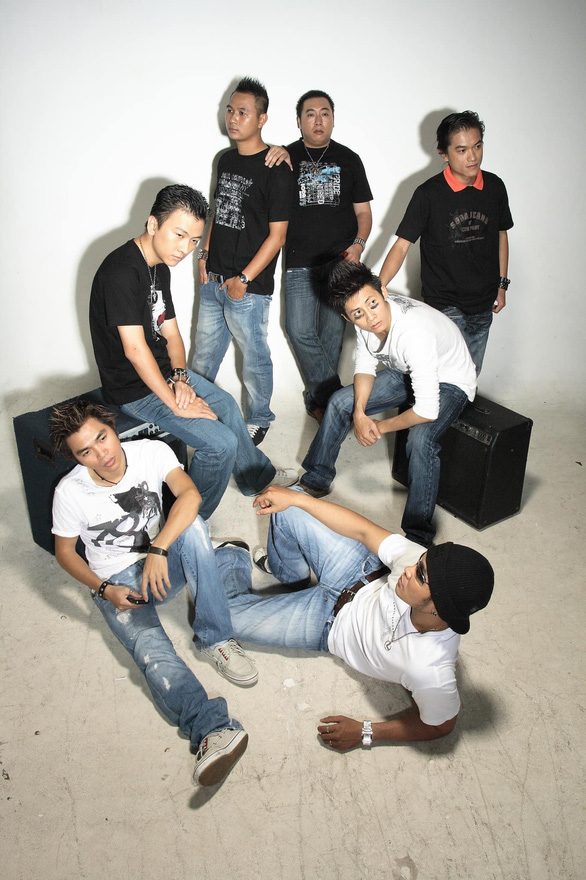 Bức ảnh chụp nhóm MTV do Thành Nguyễn thực hiện được ca sĩ Lê Minh chia sẻ lại trên trang cá nhân - Ảnh: FBNV