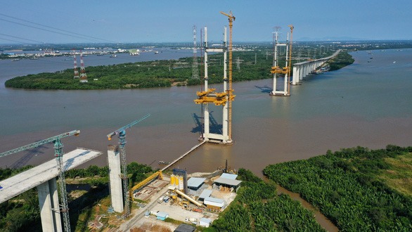 cao-toc-ben-luc-long-thành