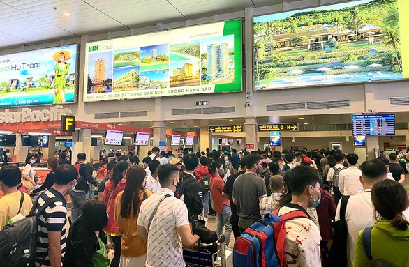 may-bay-ket-tu-tren-troi-den-duoi-dat