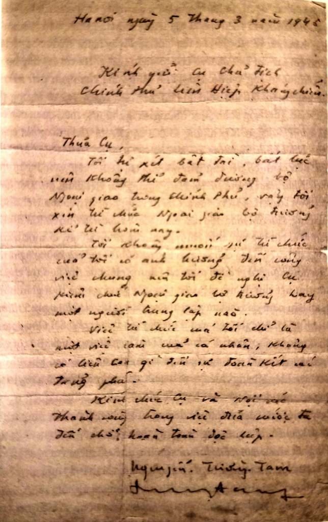 doc-lai-doi-nhat-linh