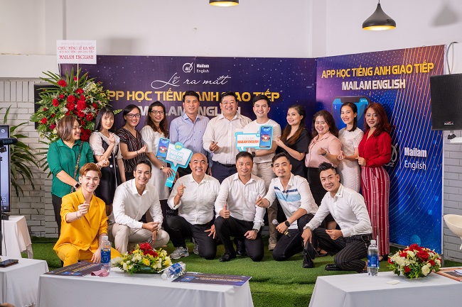 Dàn khách mời là những doanh nhân, nghệ sỹ nổi tiếng chúc mừng ứng dụng Mailam English ra mắt