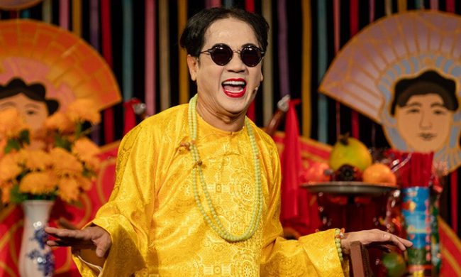 san-khau-mien-nam-dong-cua