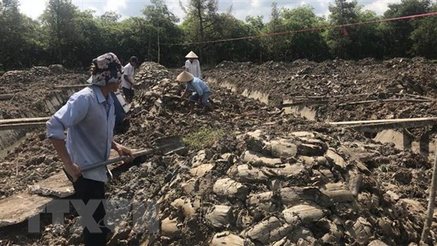 han-han-xam-nhap-man