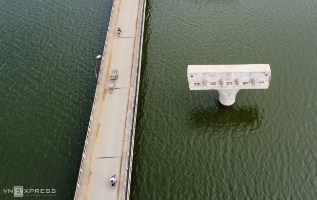 hon-3n-nam-chua-xay-xong-cau-200m