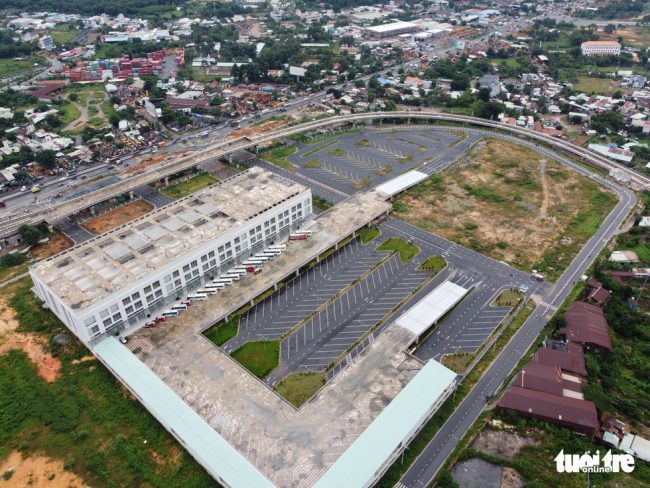 can-canh-ben-xe-mien-dong-moi