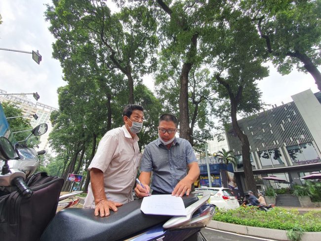 hang-co-thu-tram-nam-o-sai-gon