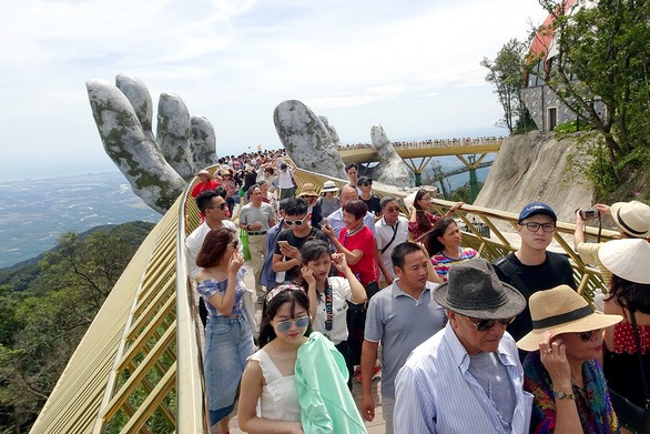 bat-buoc-deo-khau-trang