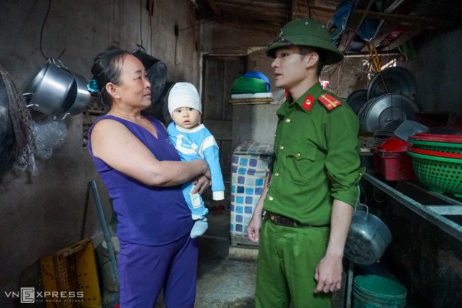 nguoi-mien-trung-chay-bao-molave