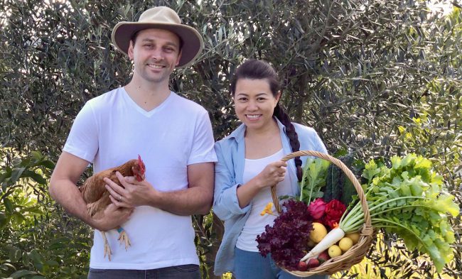 quay-rau-cua-co-gai-viet-o-uc