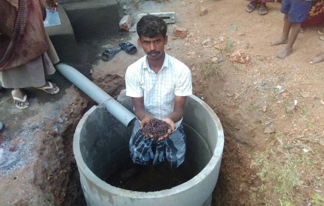 nha-ve-sinh-khong-dung-nuoc