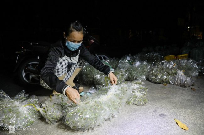 cho-dem-ban-con-trung-o-sai-gon