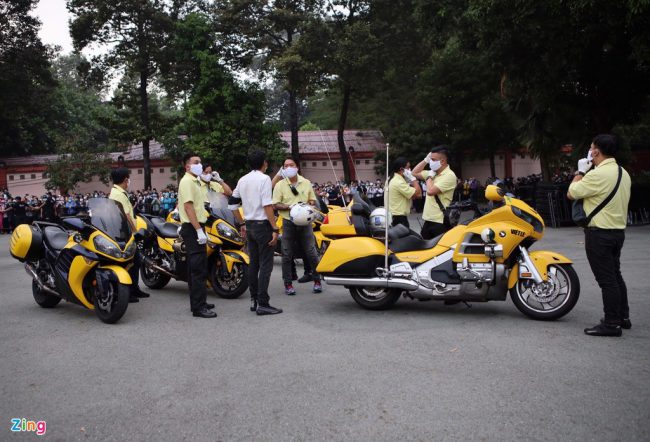 linh-cuu-nghe-si-chi-tai-duoc-dua-ra-san-bay-ve-my