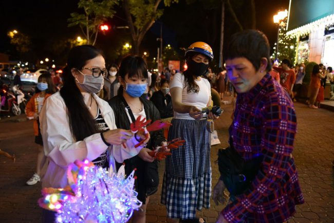 noel-long-lay-o-sai-gon