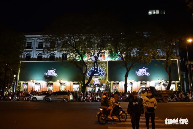 noel-long-lay-o-sai-gon