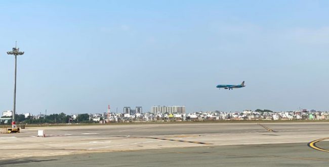 tet-nay-san-bay-het-ket