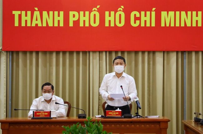 tp-hcm-can-nhac-mo-lai-mot-so-dich-vu