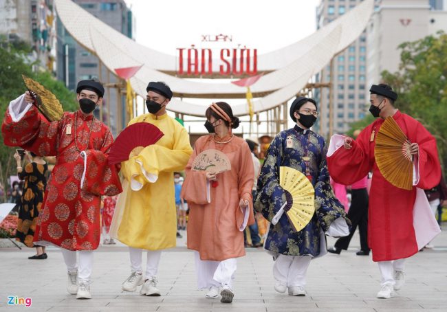 doi-nang-du-xuan-ngay-cuoi-nam-tai-tphcm